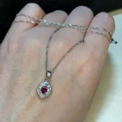プラチナ850ルビーとダイヤモンドネックレス