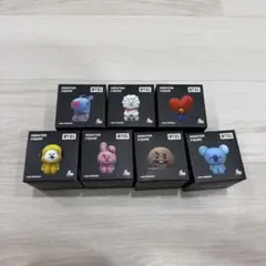 bt21 モニターフィギュア 缶バッチセット - メルカリ