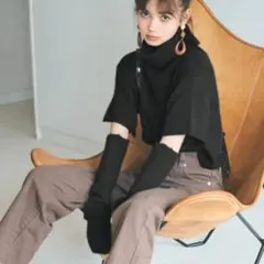 アームウォーマー付きタートルネック半袖ニットトップス