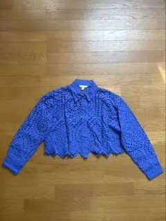 H&M 블루 아일렛 레이스 긴팔 셔츠