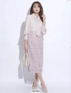 美品 ジャスグリッティー レースタイトスカート ピンクベージュ サイズ0のサムネイル