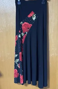 社交ダンス フレアスカート 黒 赤 花柄