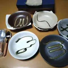 未使用品 陶器皿5枚+スプーン5本+収納かご+コースター5枚セット
