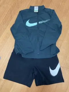 NIKE 新品ランニングジャケット　中古パンツ　セット売り