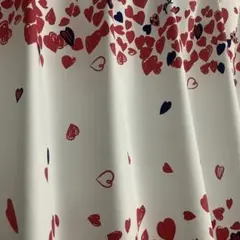 ハート模様カーテン ホワイト・レッド・ブルー　【東京インテリア】