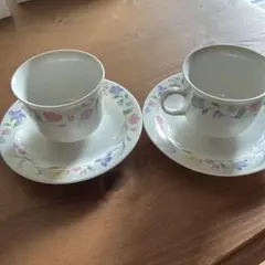 コーヒーカップ2個とソーサー2個セット