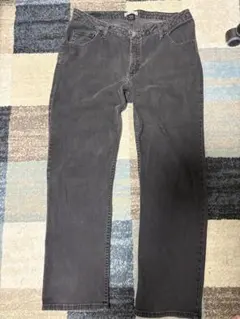 Leeストレートブラックデニム