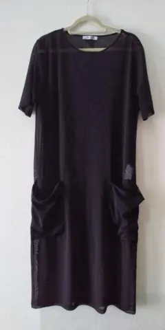 ZARA 黒のポケット付きシアーワンピース