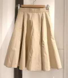 【美品】Ray BEAMS ハイウエスト タック フレアスカート ベージュ 0のサムネイル