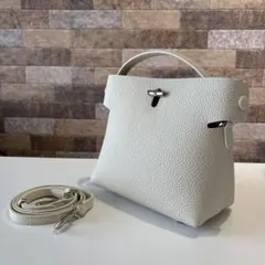 高級本革 キューブバッグ バケツバッグ 白 ホワイト ゴールド金具 