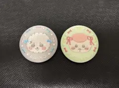 ちいかわ 刺繍缶バッジビスケット２　ラッコ・くりまんじゅう