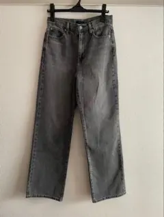 UNIQLO ワイドストレートジーンズ