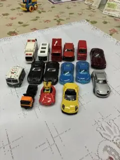 トミカ まとめ売り 16台セット - メルカリ
