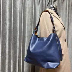 Item thumbnail for item 0a3d1e9e-d76d-4435-b41d-ebd5cf7485b4