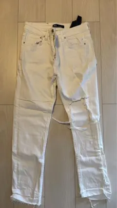 ZARA ホワイト ダメージジーンズ EUR38