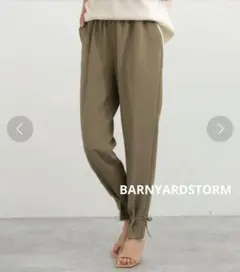 最終値下げ BARNYARDSTORM ヘムレースアップパンツ きれいめパンツのサムネイル