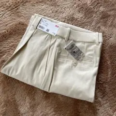 a*☆様 ユニクロ　新品 M タックワイドパンツ 丈長め　ベージュ