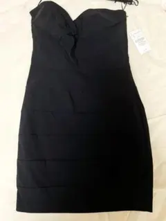 ZARA ストラップレス ブラックワンピース
