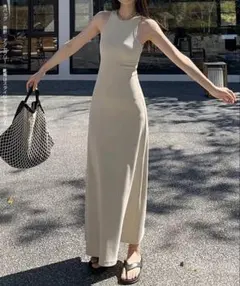 新品タグ付き♡Theory サテンツイストロングワンピース base satin 新品タグ付き♡Theory サテンツイストロングワンピース base satin