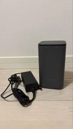 NTTドコモ home 5G HR01 本体のサムネイル