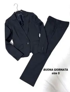 極美品【BUONA GIORNATA】ダークグレー　ストライプ　パンツスーツ　Sのサムネイル