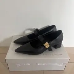 CHARLES & KEITH ブラック ポインテッドトゥパンプス