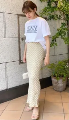 SHENERY 花柄ニットタイトスカート