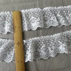 ホワイトレースリボン フリル付き 約3m