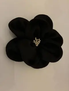 コサージュ　ヘアアクセサリー　シャネル風