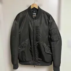 ユニクロ　＋J ハイブリッドダウン　オーバーサイズMA-1 フライトジャケット