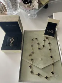 電池交換済・稼働品】ヴァンクリーフ＆アーペル クラシック カレ 