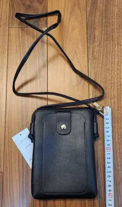 ブラックショルダーバッグ 合成皮革