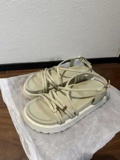 サンダル　RANDA