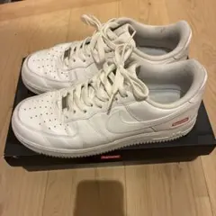NIKE Air Force 1 Supremeのサムネイル