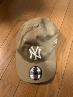 New Era 9TWENTY ベージュキャップ ニューヨーク・ヤンキース