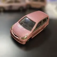 トミカ　No100　ホンダ　フィット　 ピンクのサムネイル