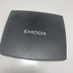 新品未使用EMODA ジェリートラベルパレット メイクアップパレットのサムネイル