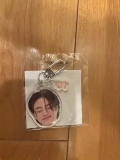 treasure ハルト アクリルキーホルダー