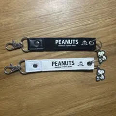 希少　peanuts スヌーピー　キーホルダー　ユニバ　刺繍タグ