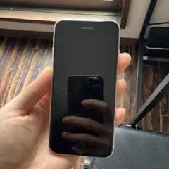 iPhone SE 第2世代 ホワイト
