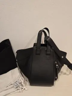 LOEWEハンドバッグ　ハンモックスモール　ブラックのサムネイル