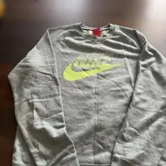 Nike グレー トレーナー