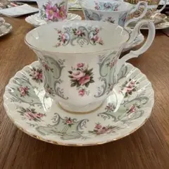 Item thumbnail for item e5c2e894-ddaa-46e5-8555-1351c4777309