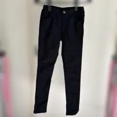 黒 スリムフィット ボトムス