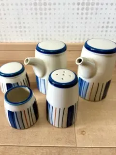 【新品・未使用】卓上調味料入れ　セット　陶器