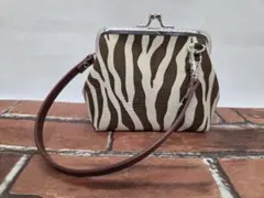 Item thumbnail for item a9806182-90a0-4440-a28f-5e32bb0f0d9a