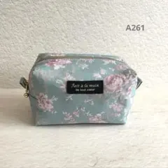 ハンドメイド＊BOXポーチ＊ブルー＊ピンク＊ローズ柄＊内布ターコイズブルー