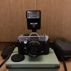 PETRI FTE 一眼レフカメラ SUNPAK フラッシュ付のサムネイル