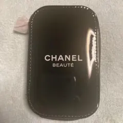 お値下げです 未使用品 シャネルコスメ 2019ノベルティー ネイルケアセットのサムネイル