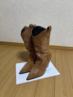 ウエスタンブーツ ブラウン スエード調 刺繍入り　ウエスタンブーツ22.5cm